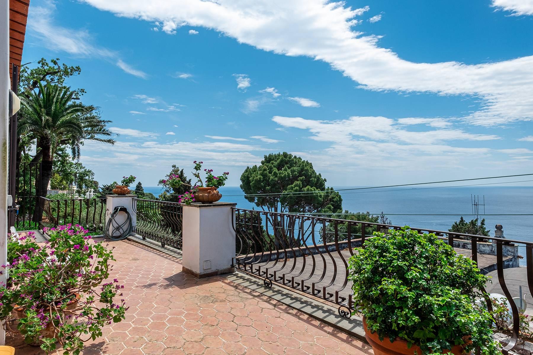 Schöne Villa im Zentrum von Capri mit Blick auf das Meer - 18