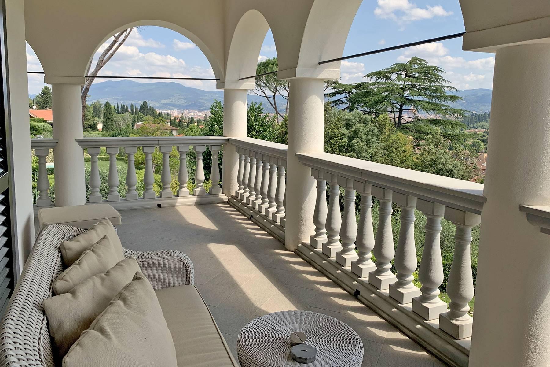 Splendid villa with pool on the Pian dei Giullari hill in Florence - 18