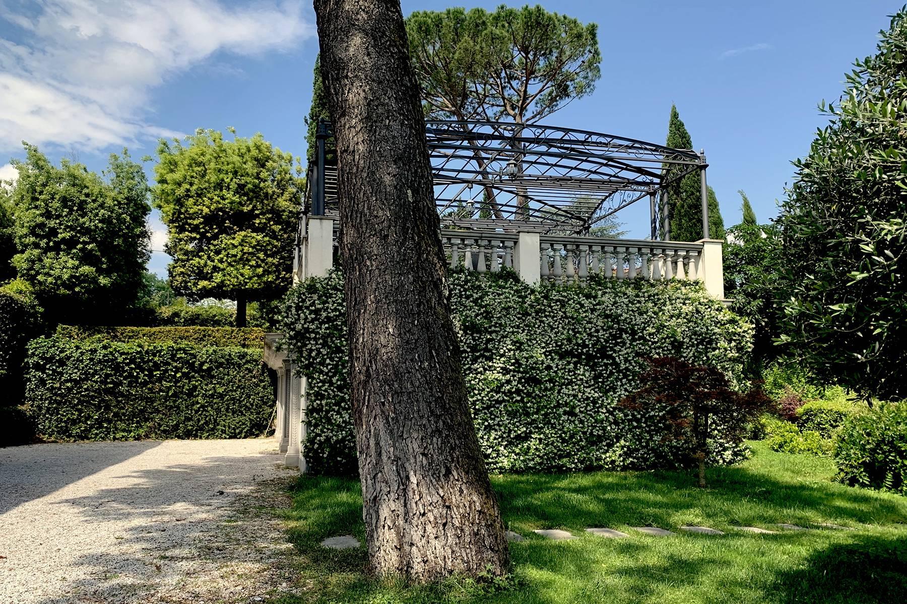Splendid villa with pool on the Pian dei Giullari hill in Florence - 11
