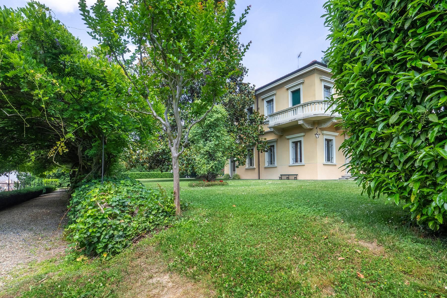 Meravigliosa villa con giardino in collina a Torino - 22