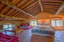 Splendida casa colonica sulle colline Lucchesi, in vendita, Lucca | Sotheby’s Realty Italy - 9