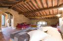 Splendida casa colonica sulle colline Lucchesi, in vendita, Lucca | Sotheby’s Realty Italy - 8