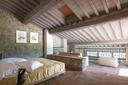 Splendida casa colonica sulle colline Lucchesi, in vendita, Lucca | Sotheby’s Realty Italy - 7
