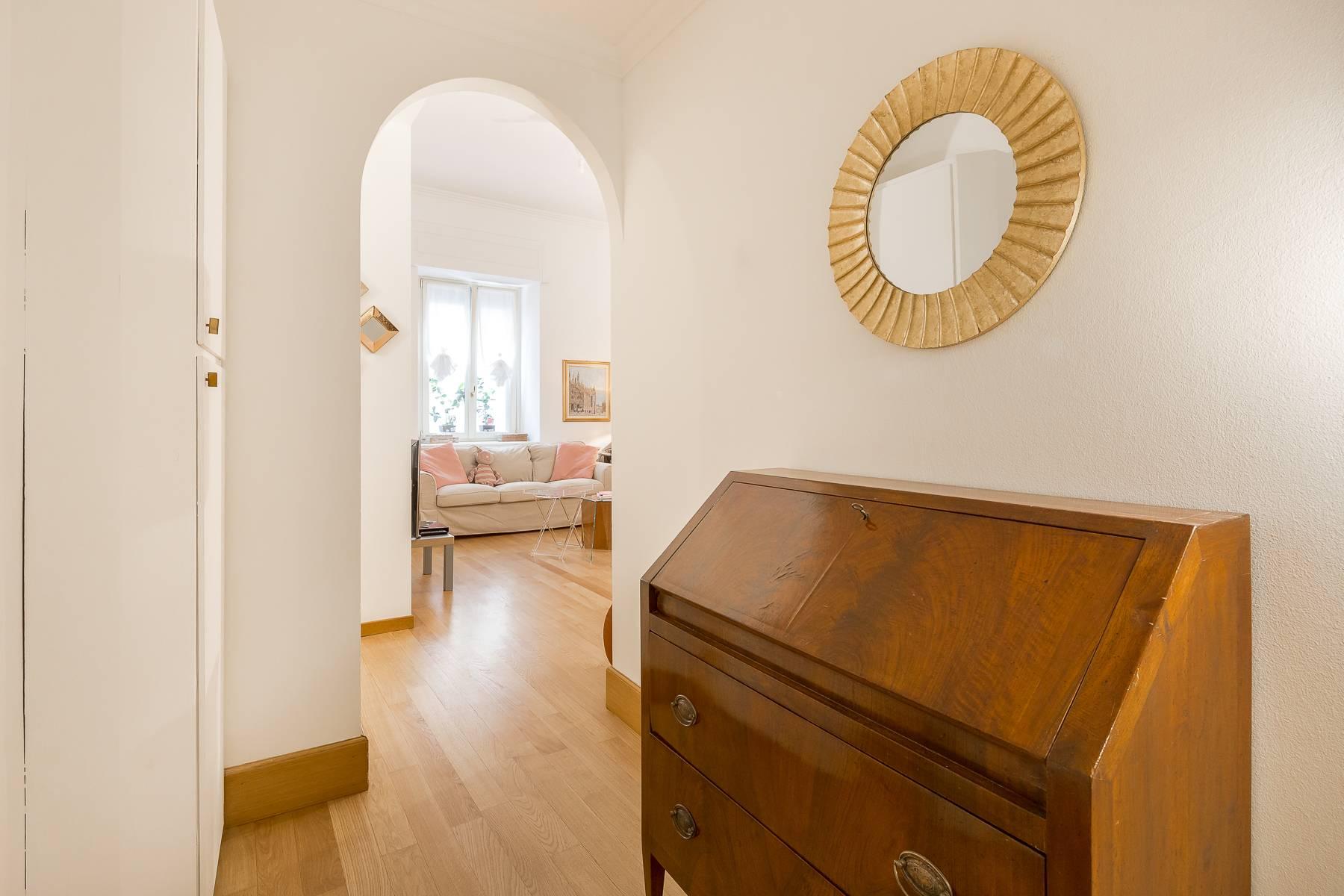 Renovated apartment in the heart of the historic center of Milan - 16