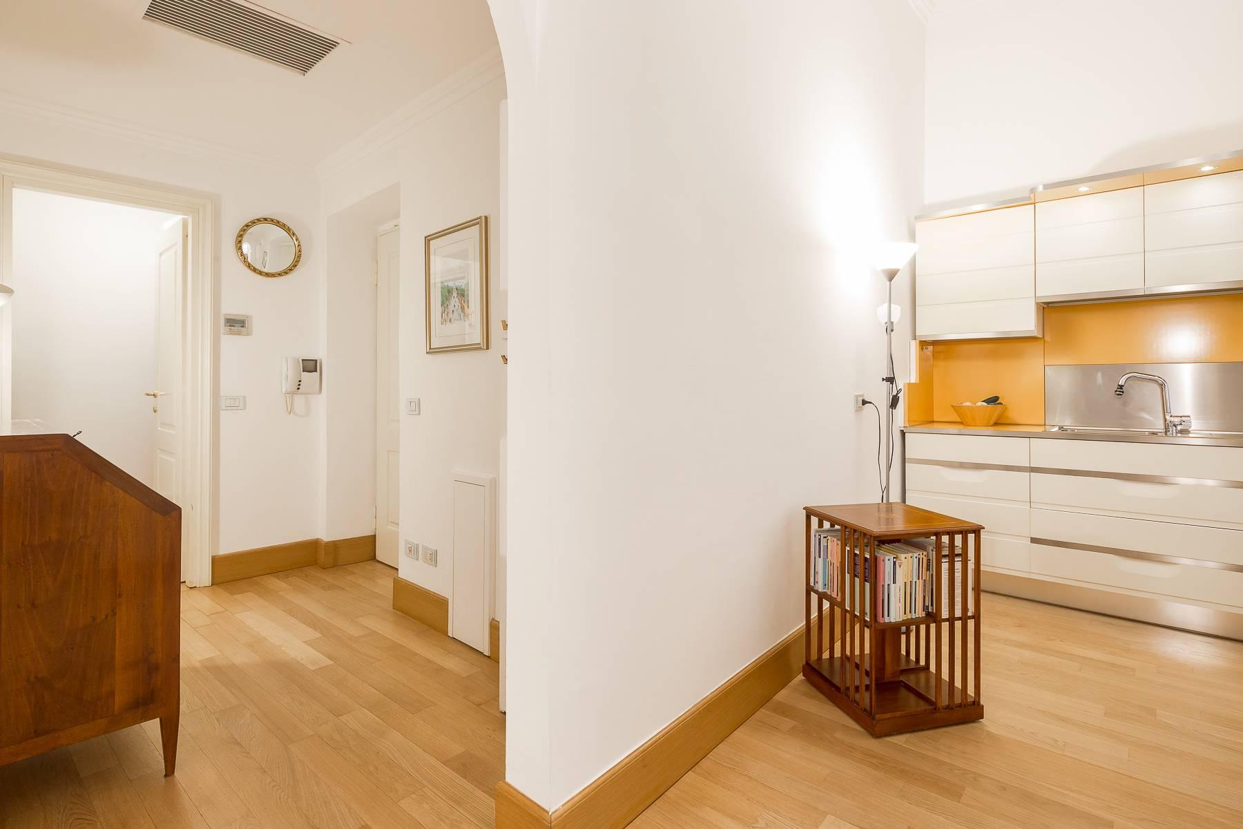 Renovated apartment in the heart of the historic center of Milan - 5