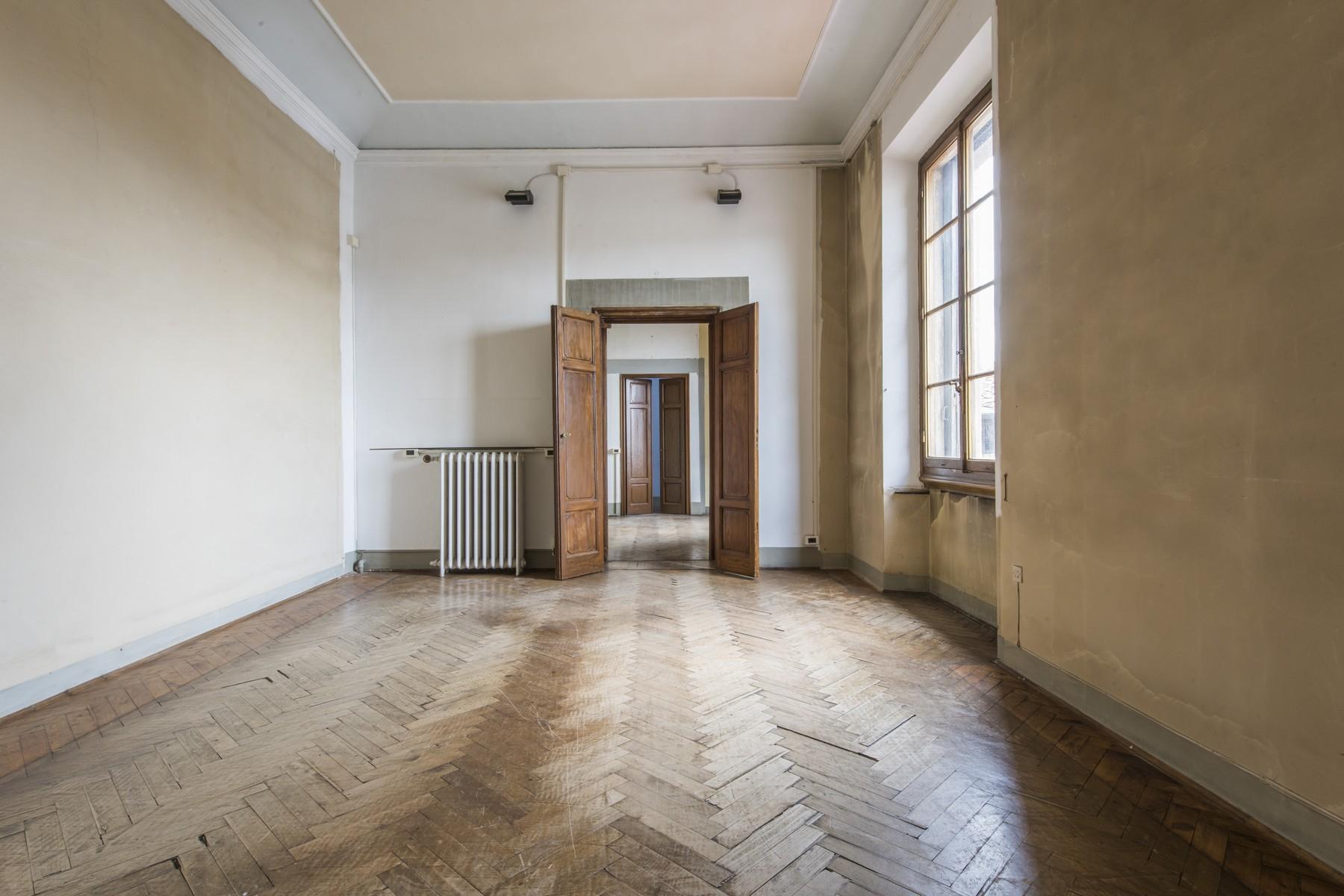 Magnificent 520sqm penthouse in a historic Florentine palazzo. - 17