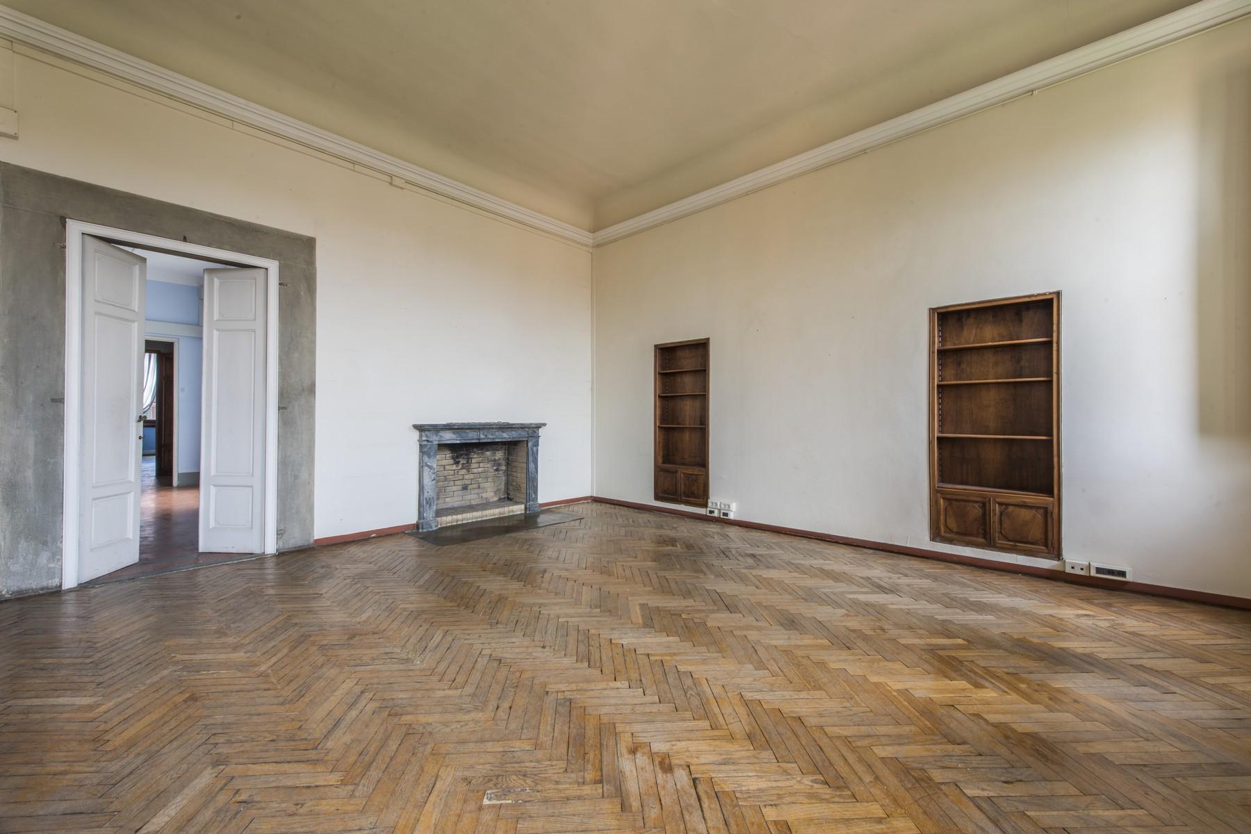 Magnificent 520sqm penthouse in a historic Florentine palazzo. - 9