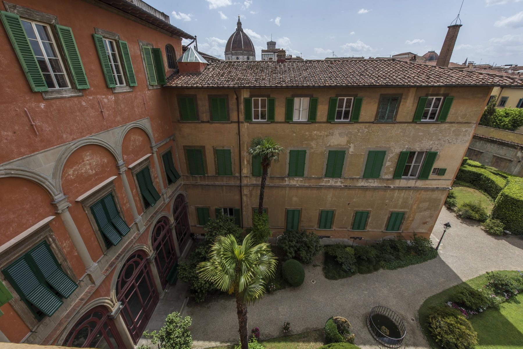 Великолепный пентхаус площадью 520 кв.м в историческом флорентийском палаццо - 21