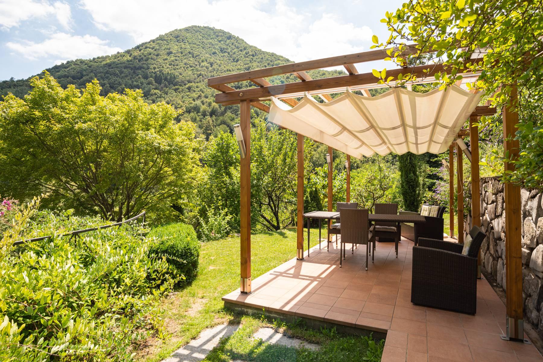 Stunning modern villa on the sunny hill above Argegno - 13