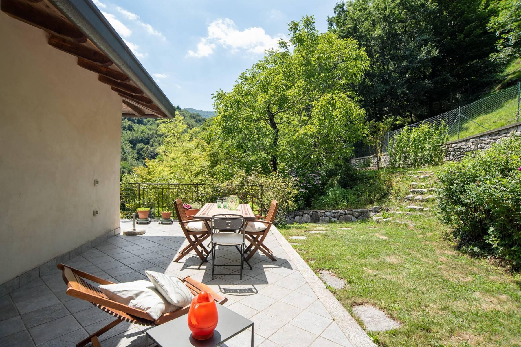 Stunning modern villa on the sunny hill above Argegno - 29