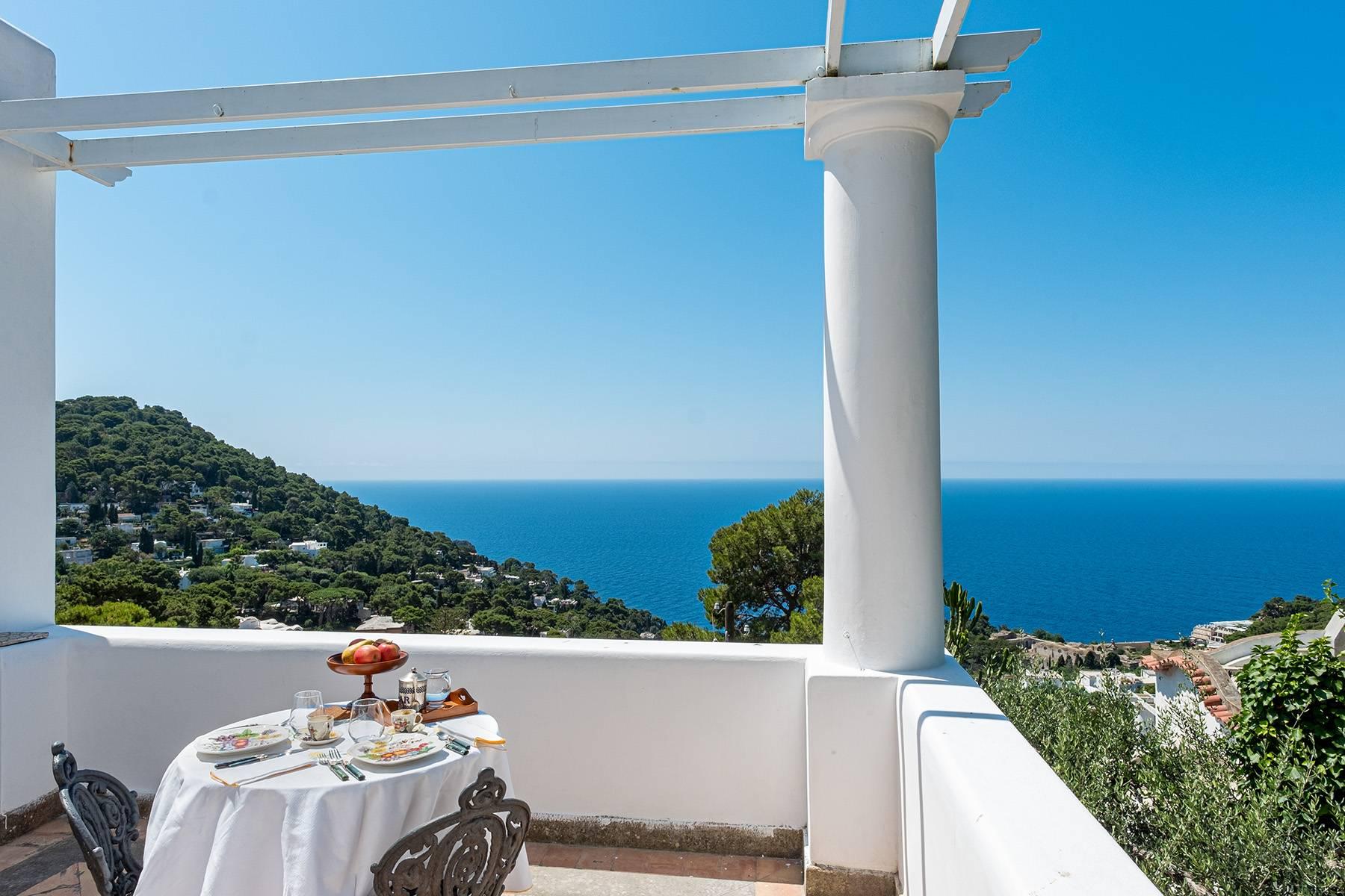 Wunderbare Villa mit Pool und Blick auf Capri und das Meer - 15