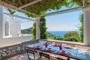 Meravigliosa villa con piscina affacciata su Capri e sul mare, in vendita, Capri | Sotheby’s Realty Italy - 2