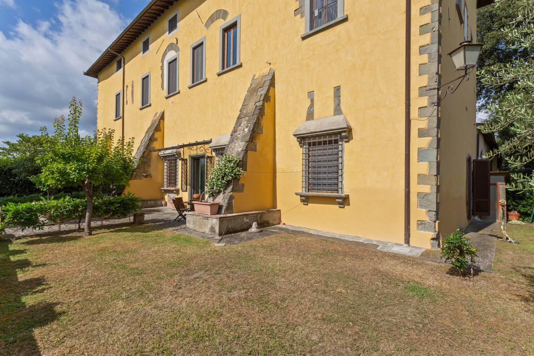 Wonderful apartment in historic villa of XVI century with garden - 3
