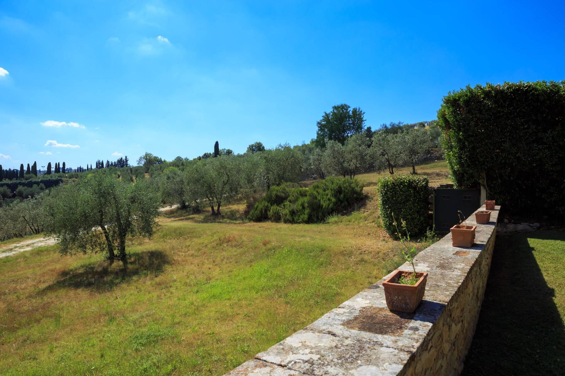 Large period villa with olive grove at 10 minutes' drive from Florence - 11