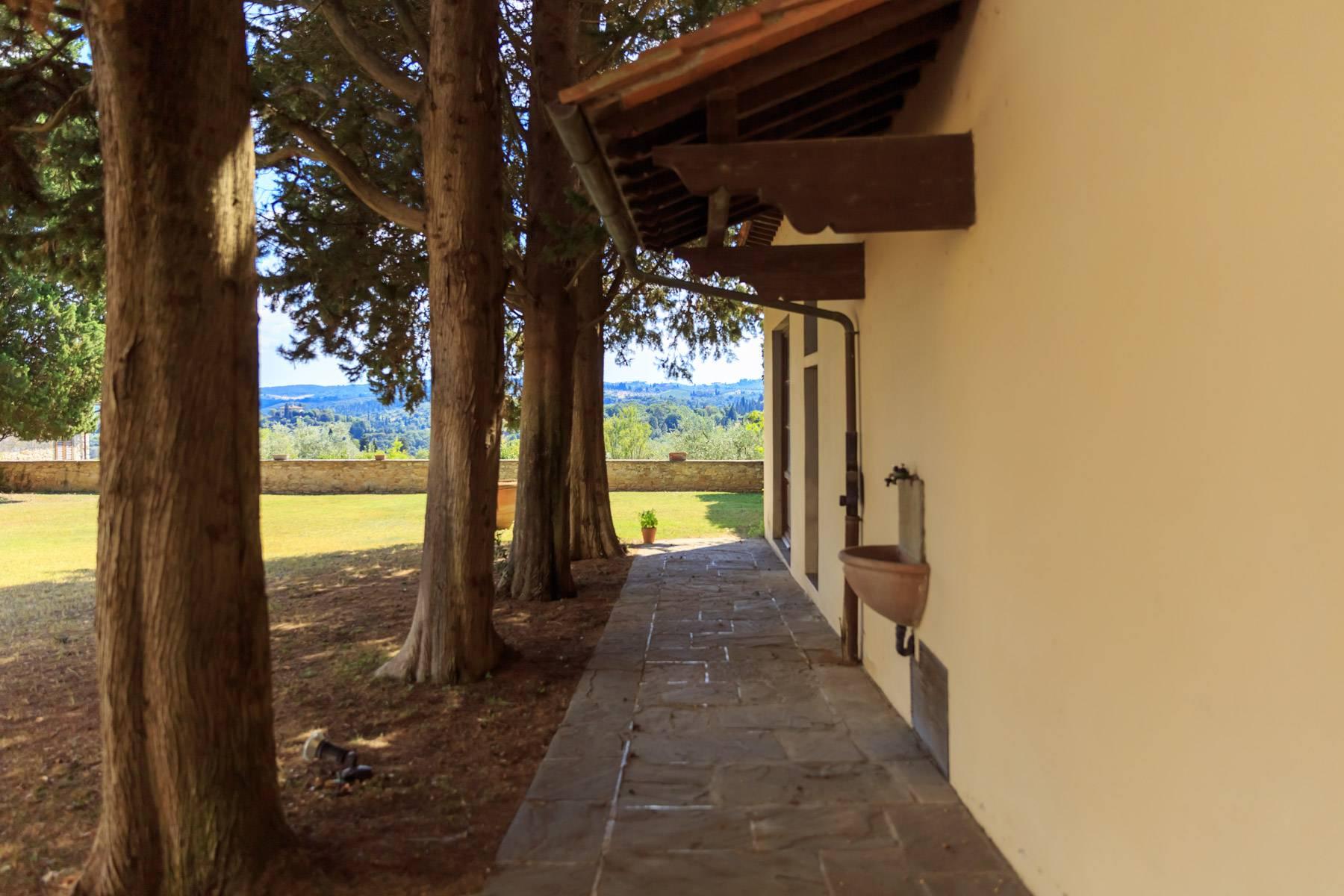Large period villa with olive grove at 10 minutes' drive from Florence - 12