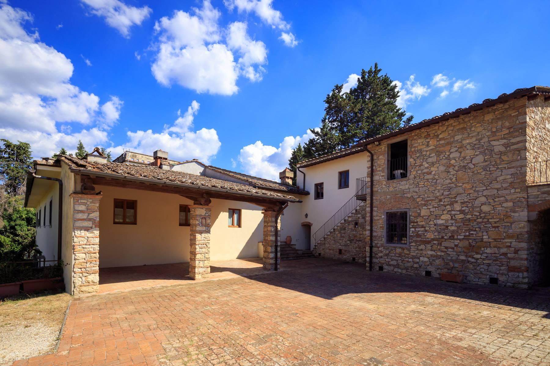 Large period villa with olive grove at 10 minutes' drive from Florence - 17