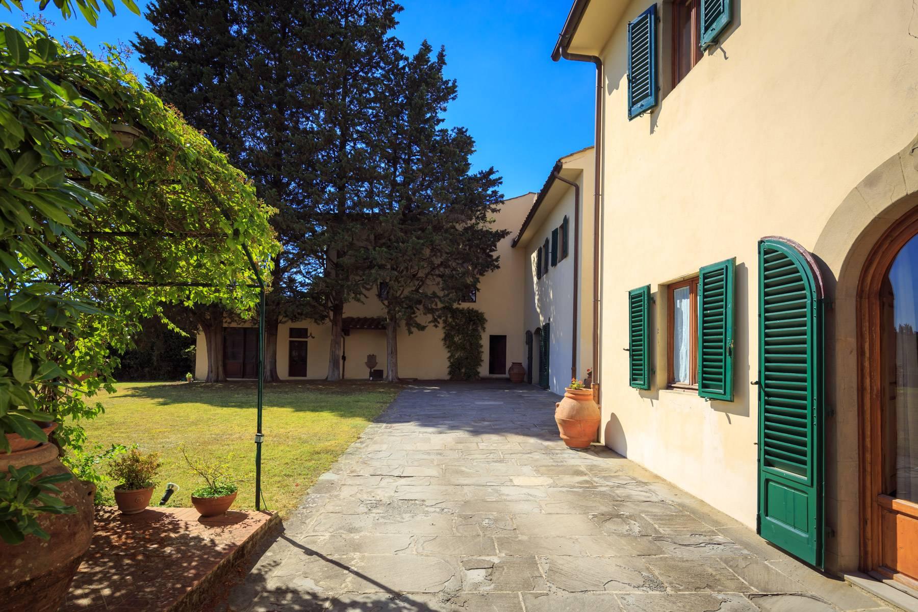 Large period villa with olive grove at 10 minutes' drive from Florence - 9