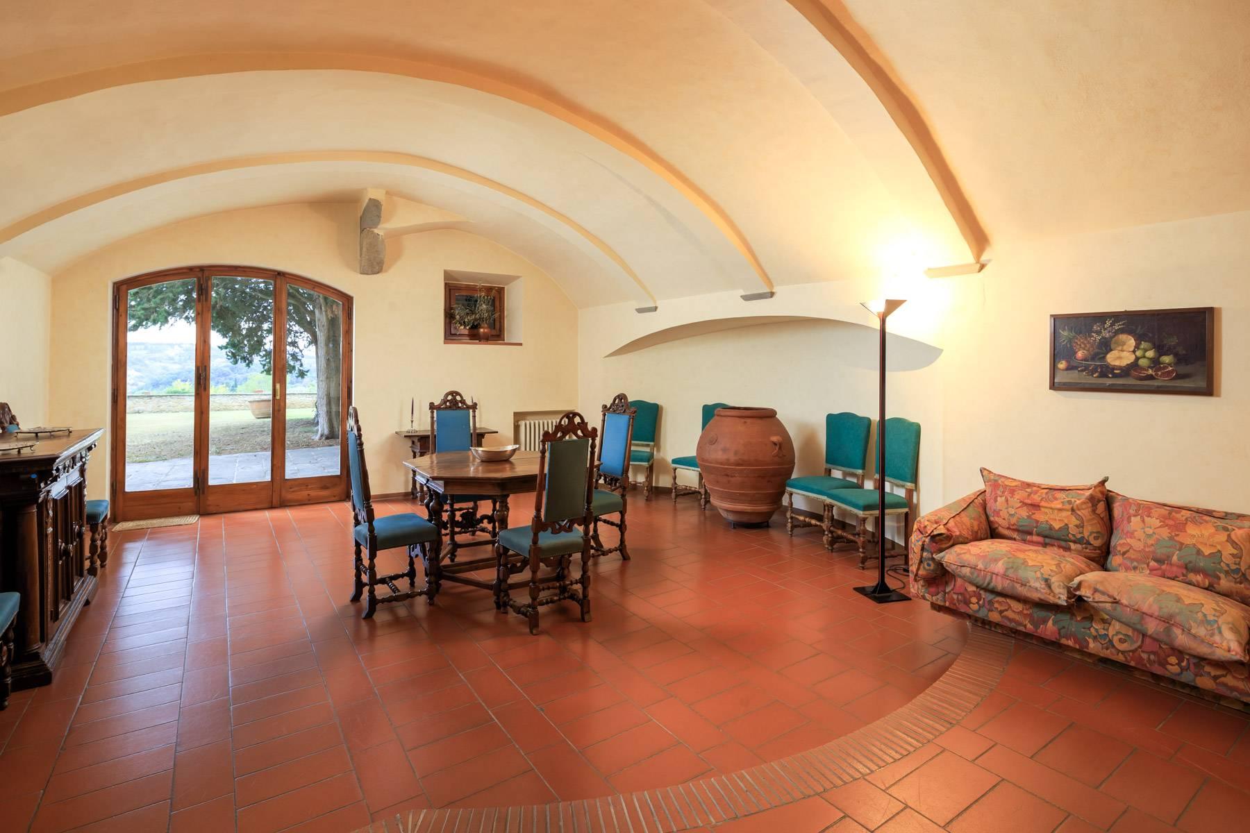 Large period villa with olive grove at 10 minutes' drive from Florence - 26