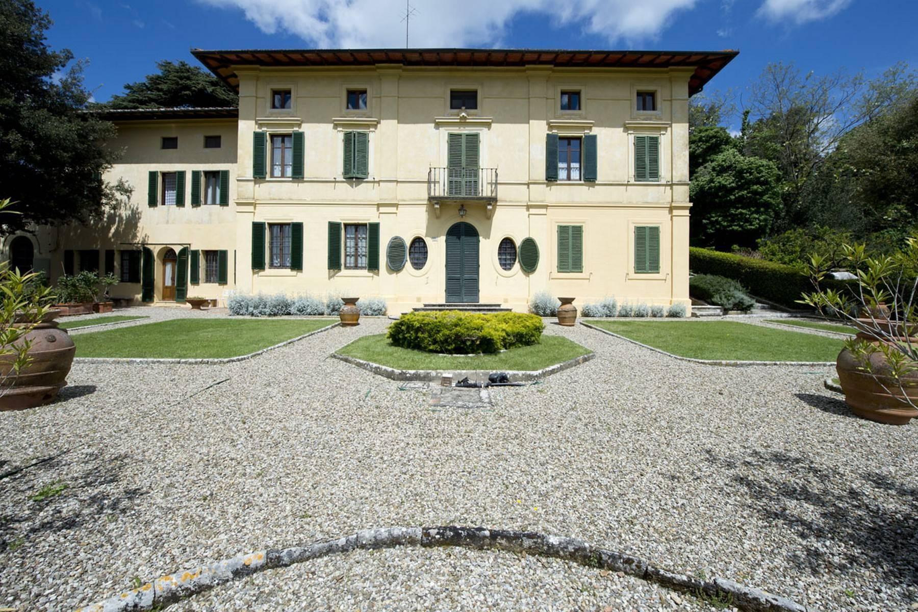 Spektakuläre adelige Villa vor den Toren von Siena - 1