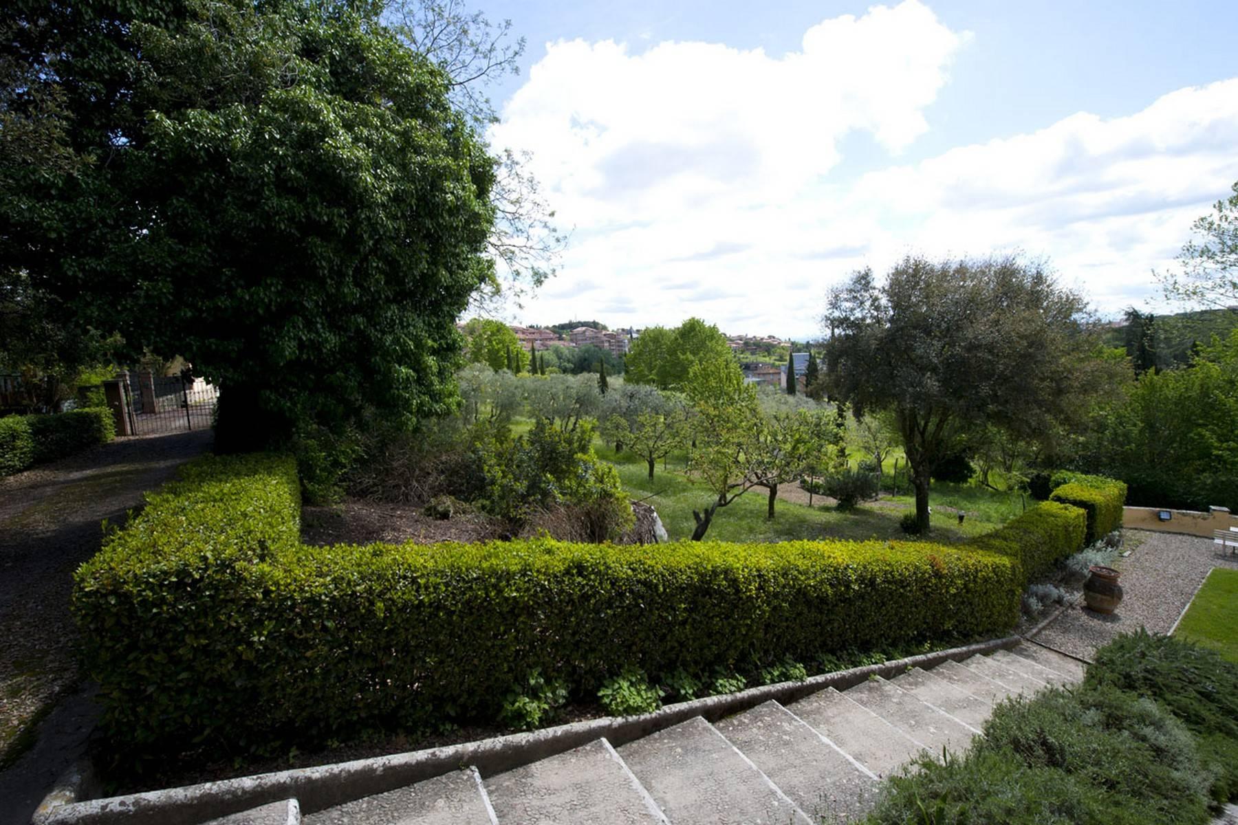 Spektakuläre adelige Villa vor den Toren von Siena - 29