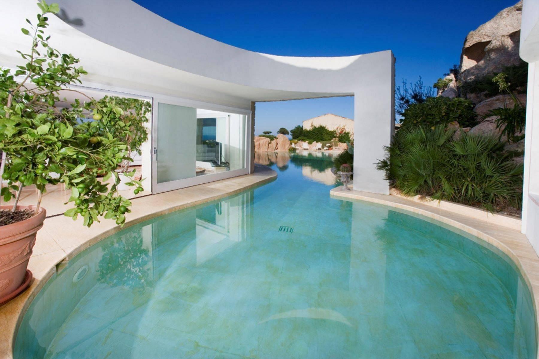 Exklusive Villa mit atemberaubender Aussicht mit Blick auf die Costa Smeralda - 4