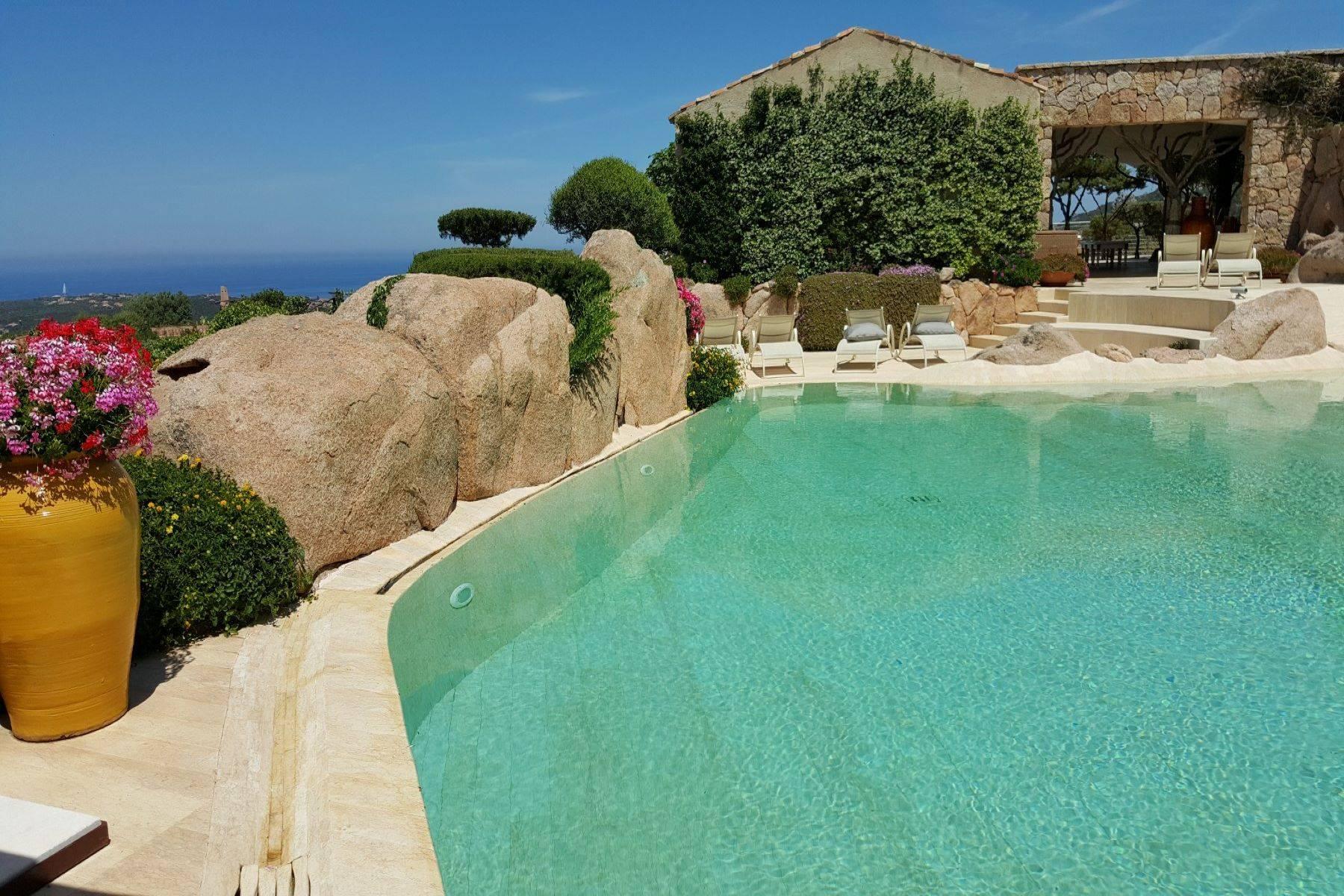 Exklusive Villa mit atemberaubender Aussicht mit Blick auf die Costa Smeralda - 14