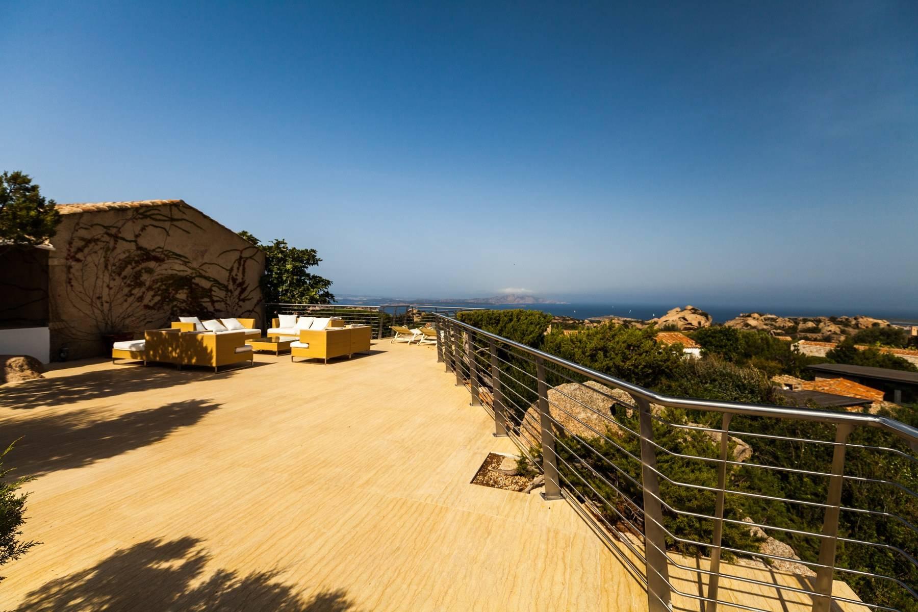 Exklusive Villa mit atemberaubender Aussicht mit Blick auf die Costa Smeralda - 29