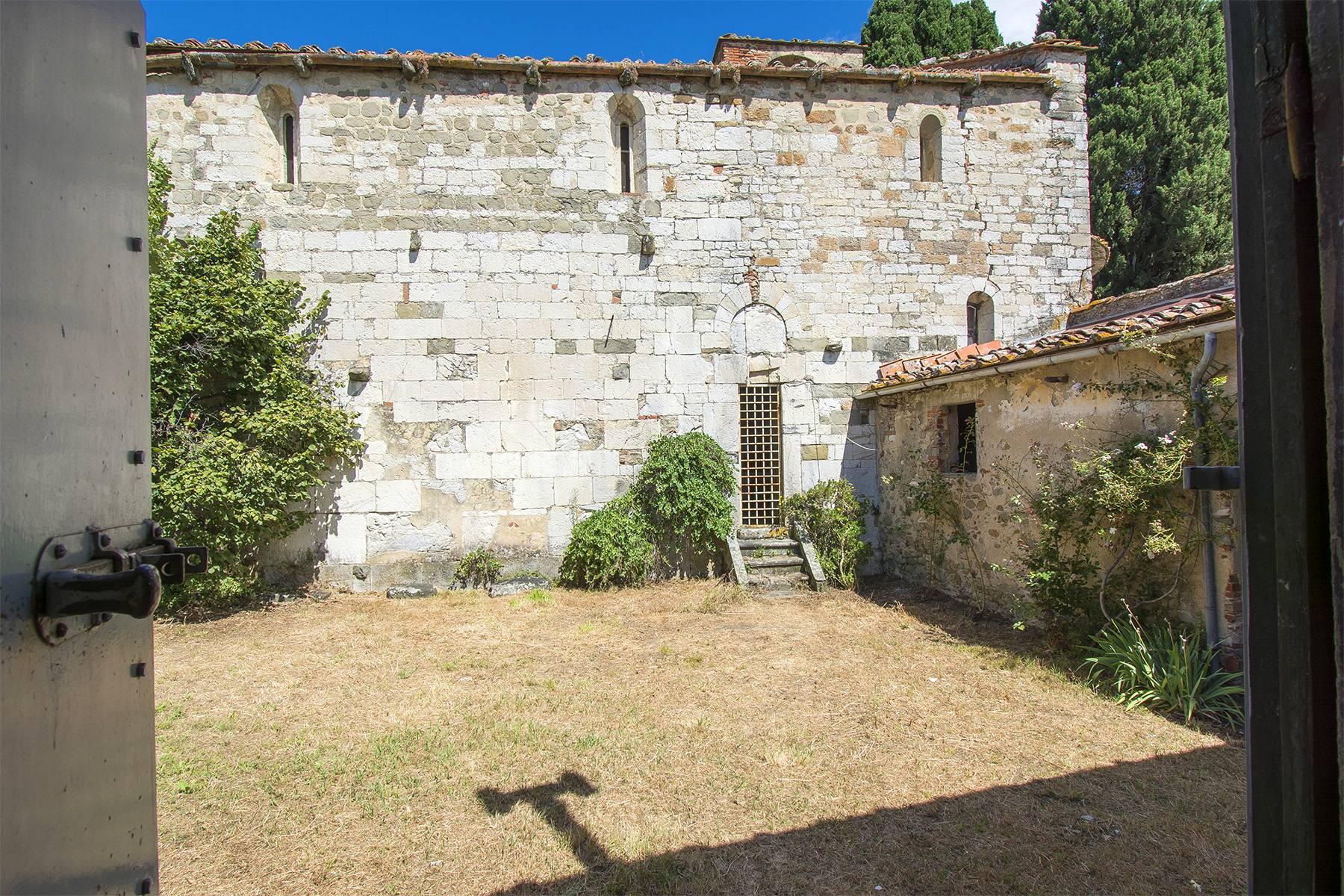 Charming farmhouse with a Xth century parish church in the Pistoia countryside - 18