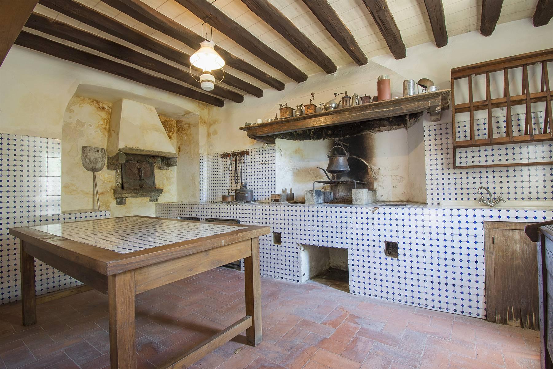 Charming farmhouse with a Xth century parish church in the Pistoia countryside - 9