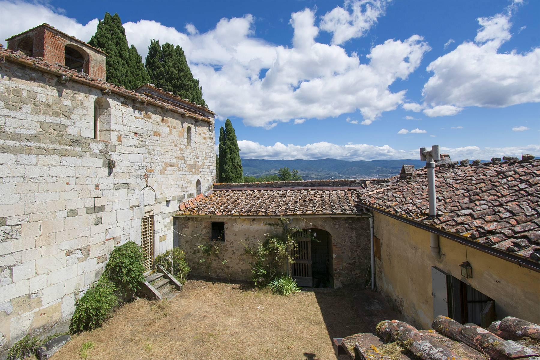 Charming farmhouse with a Xth century parish church in the Pistoia countryside - 8