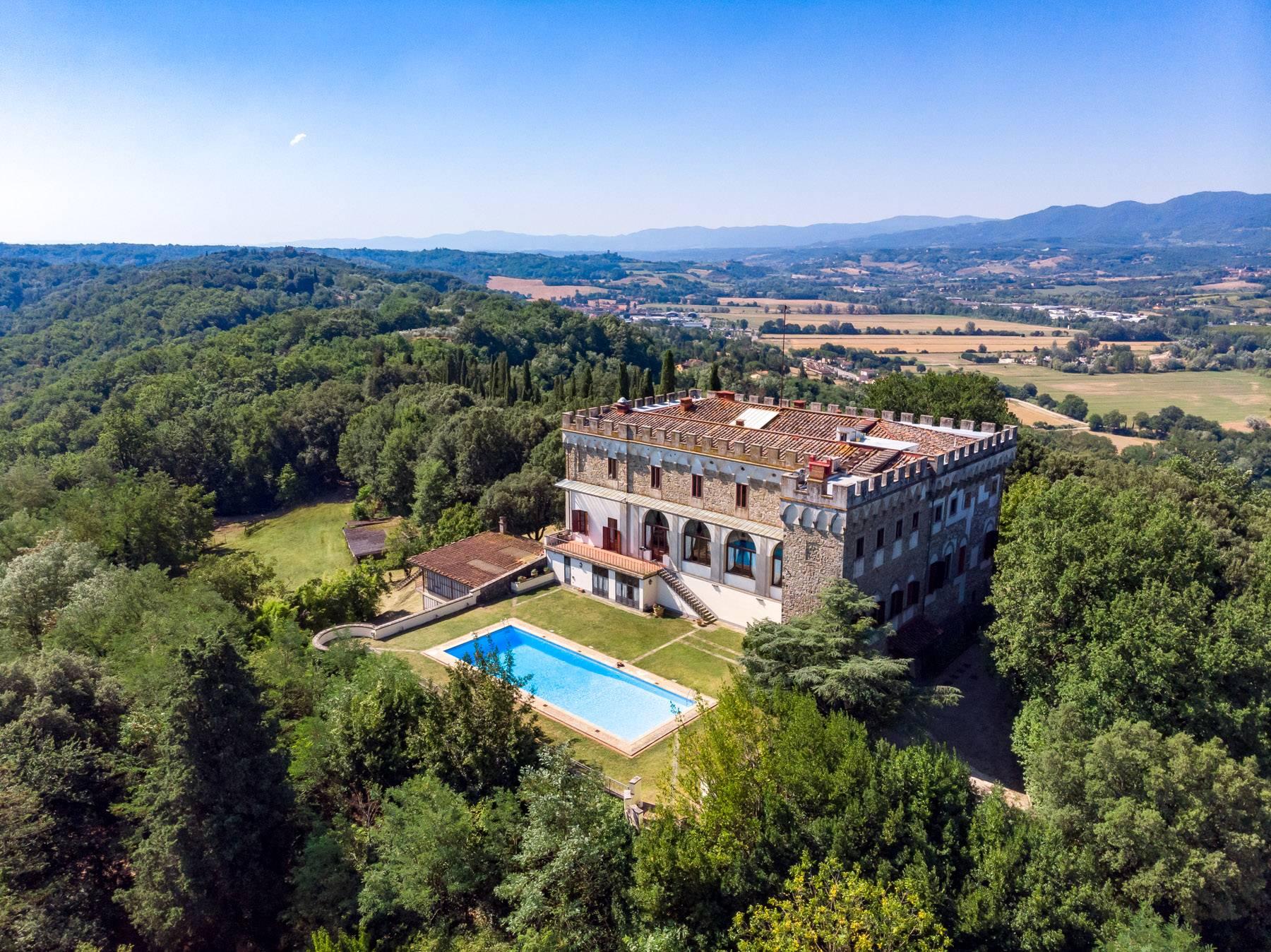 Luxurious Castle for Sale on the Florentine Hills - 1