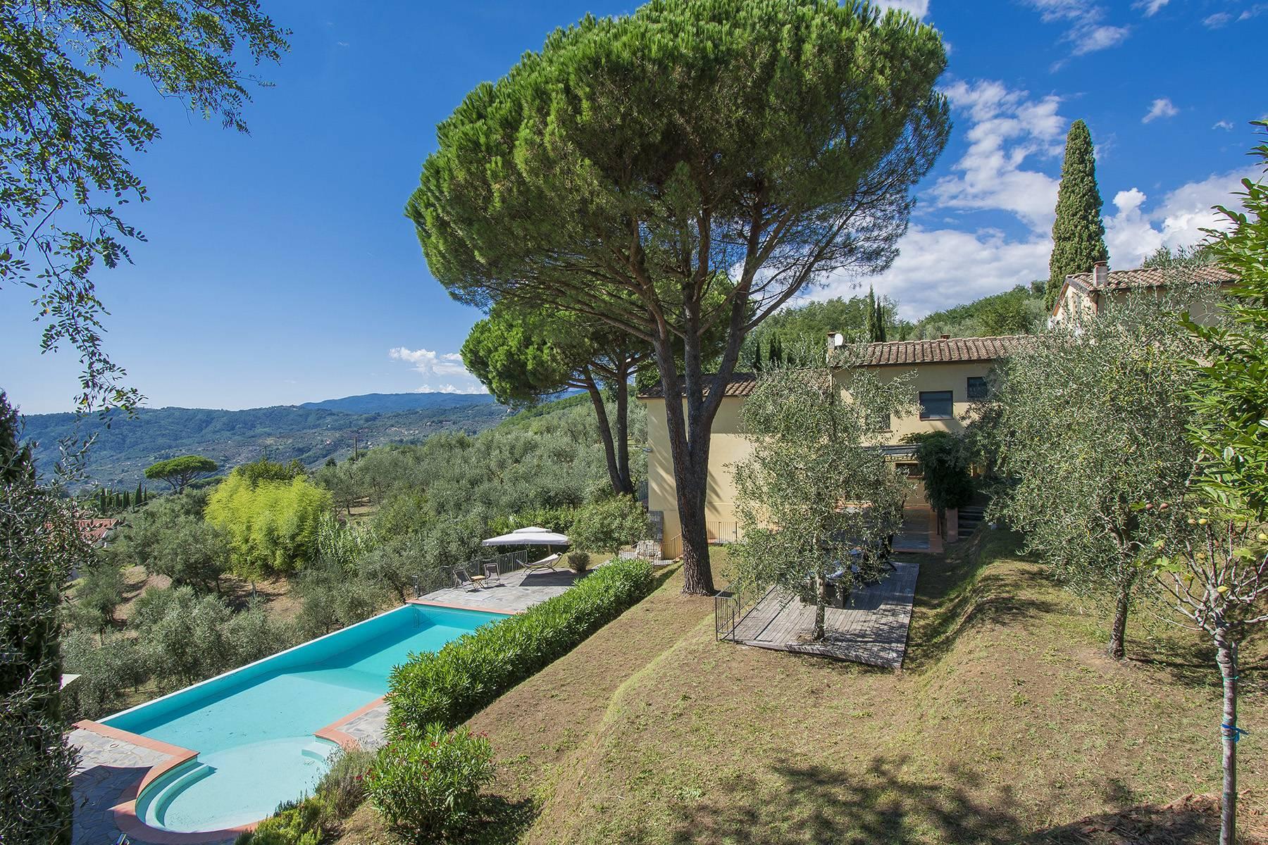 Panoramic villa on the Tuscan hills - 1