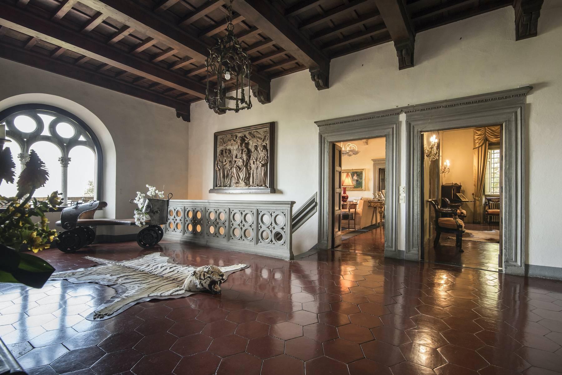 Villa incomparable à Fiesole avec dépendance et vue magnifique sur Florence - 10
