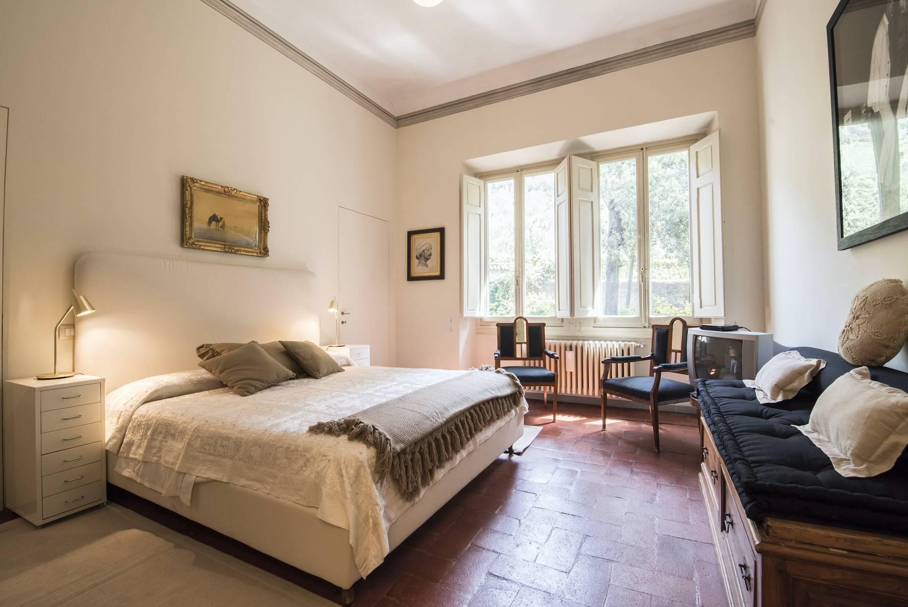 Trophy estate in Fiesole with guesthouse and magnificent views over Florence - 26