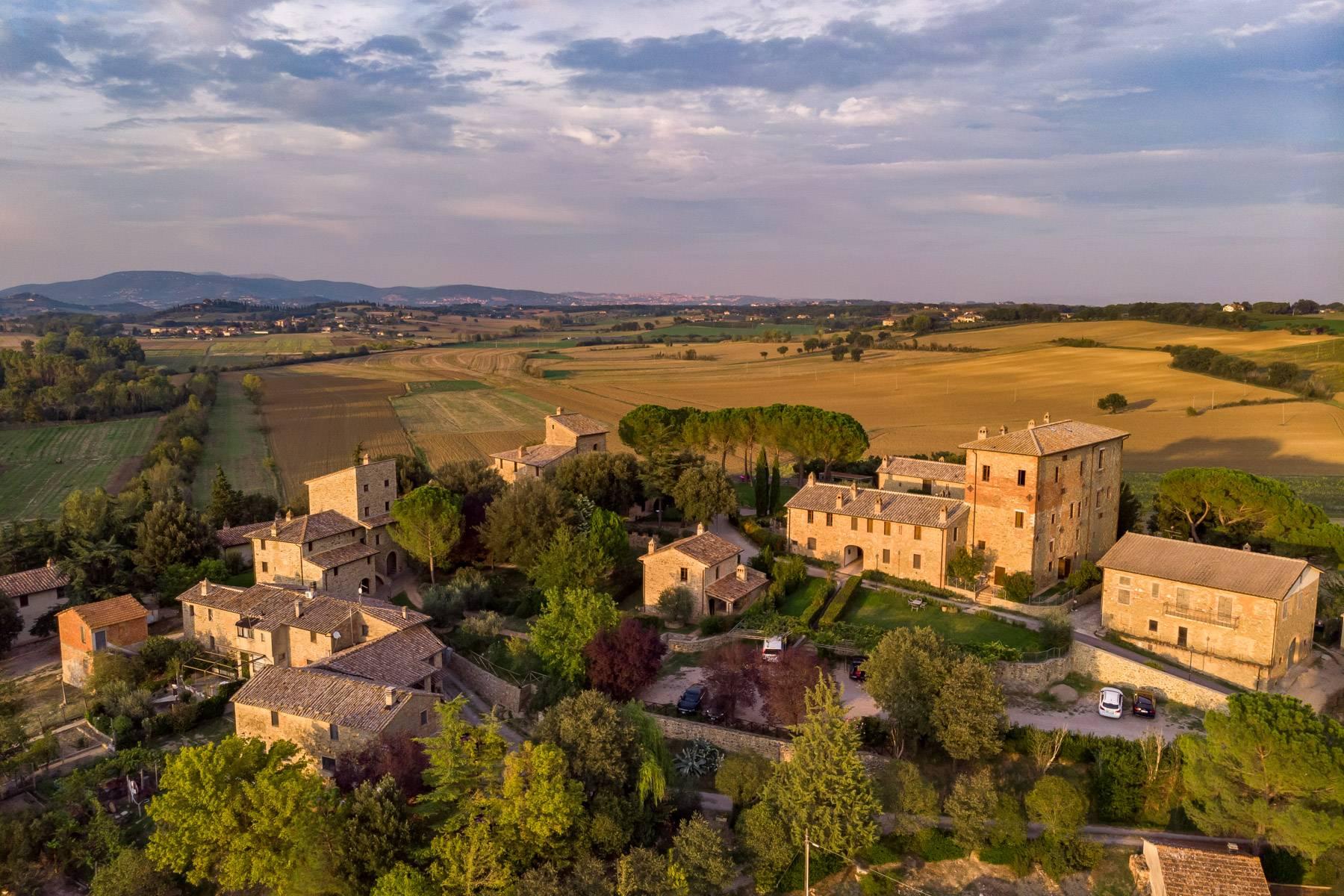 Magnificent castle in the heart of Umbria - 26