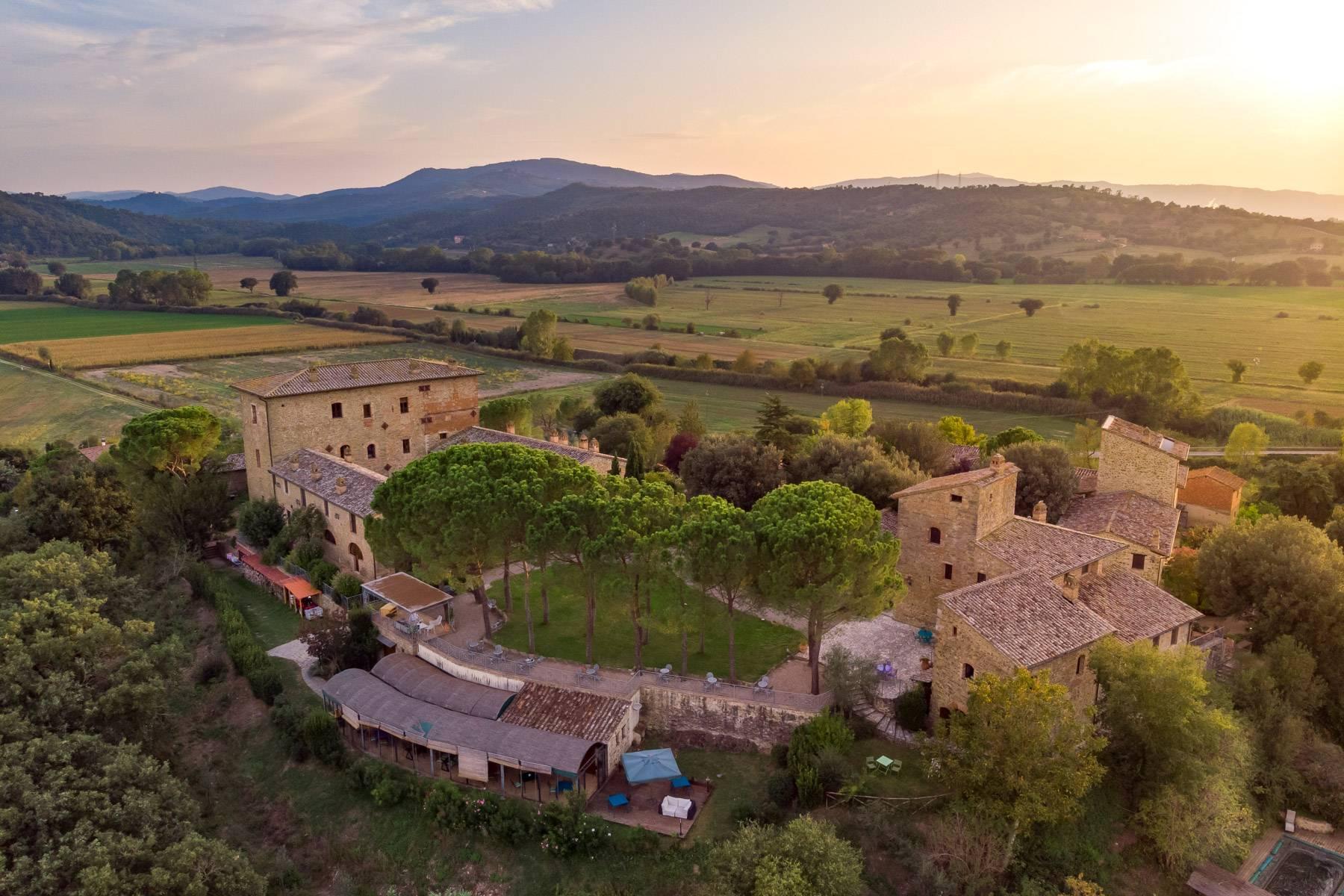 Magnificent castle in the heart of Umbria - 28