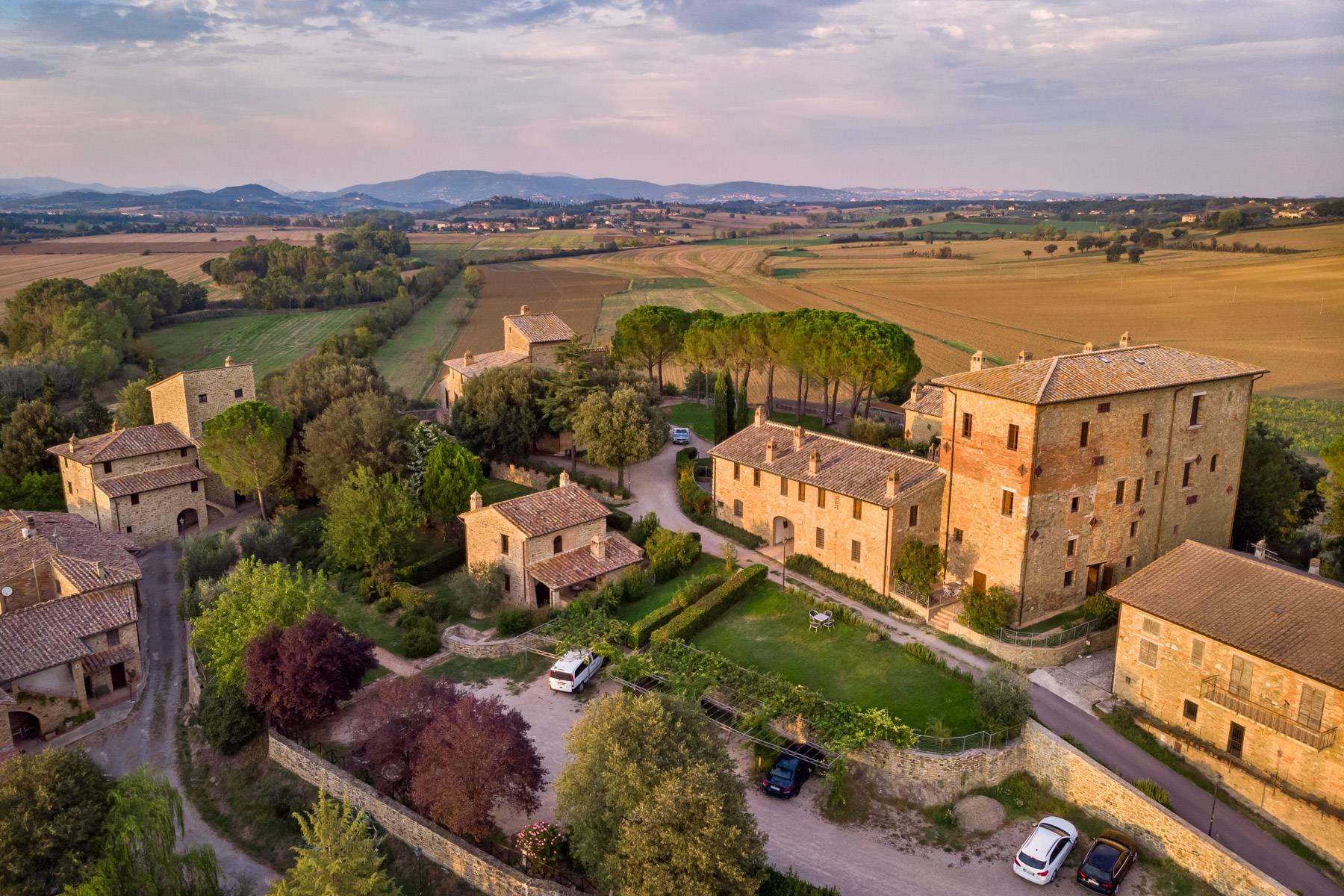 Magnificent castle in the heart of Umbria - 31