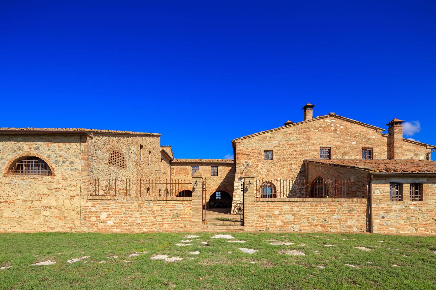 Wunderschönes toskanisches Bauernhaus auf den Hügeln von Siena - 4
