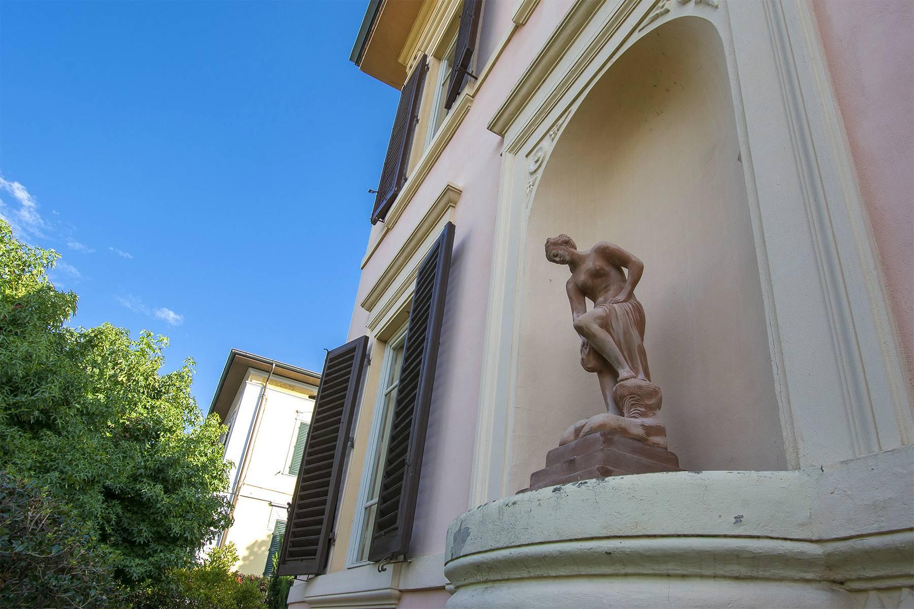 Villa Art Nouveau dans la ville de Lucca - 5