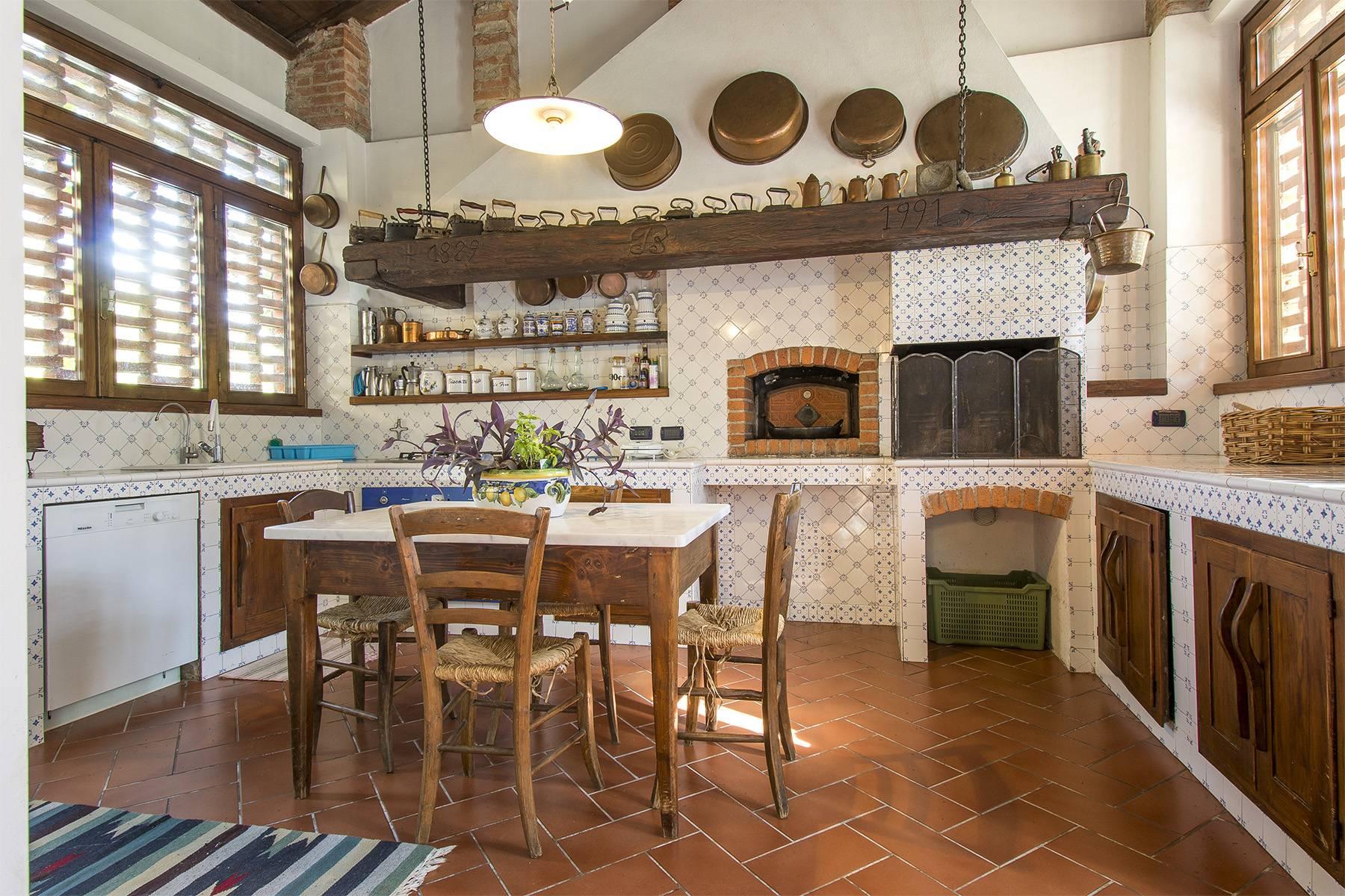 Equestrian farmhouse in the Tuscan countryside - 10