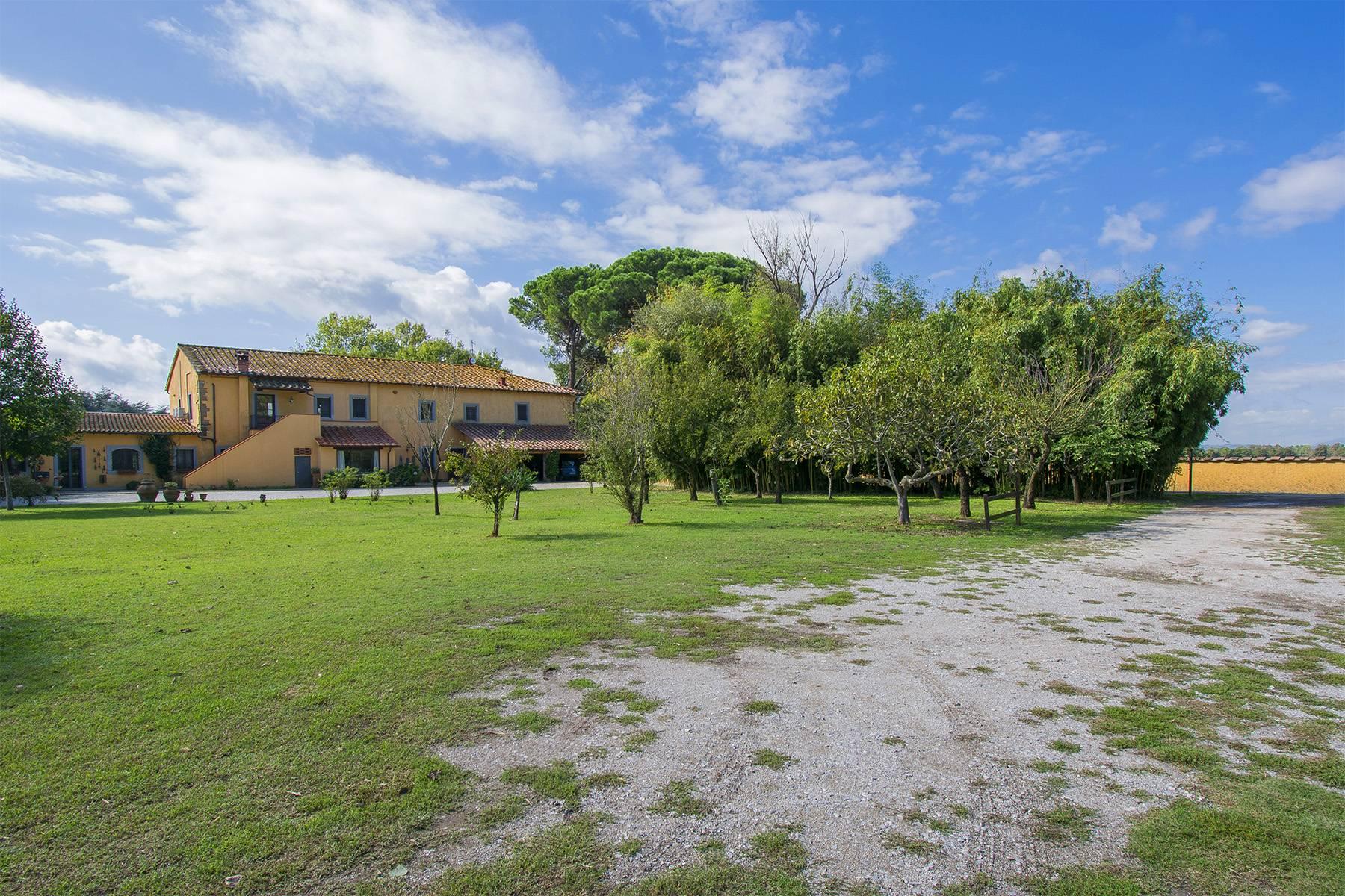 Equestrian farmhouse in the Tuscan countryside - 21