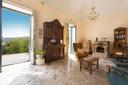 Villa padronale con terreno alle pendici dell'Etna, in vendita, Piedimonte Etneo | Sotheby’s Realty Italy - 3