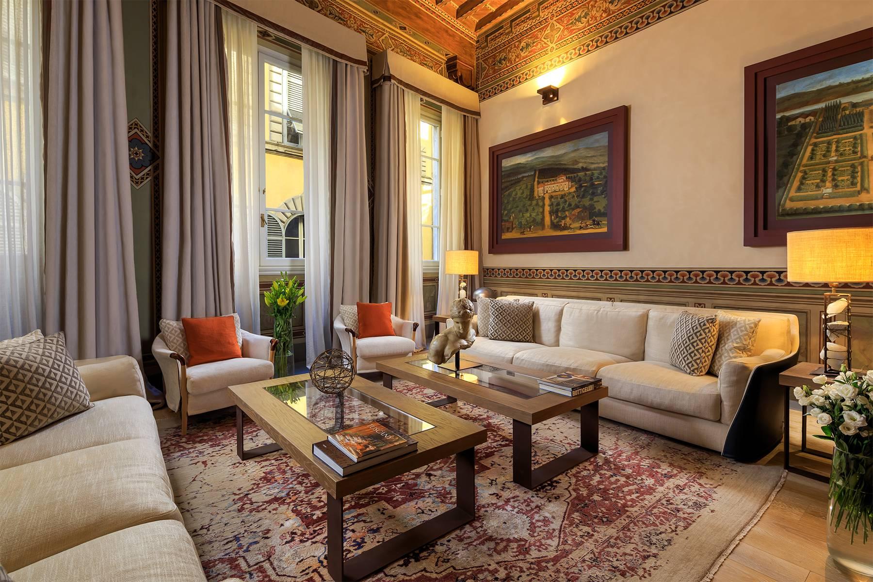 Modern contemporary apartment in historic Palazzo - 1