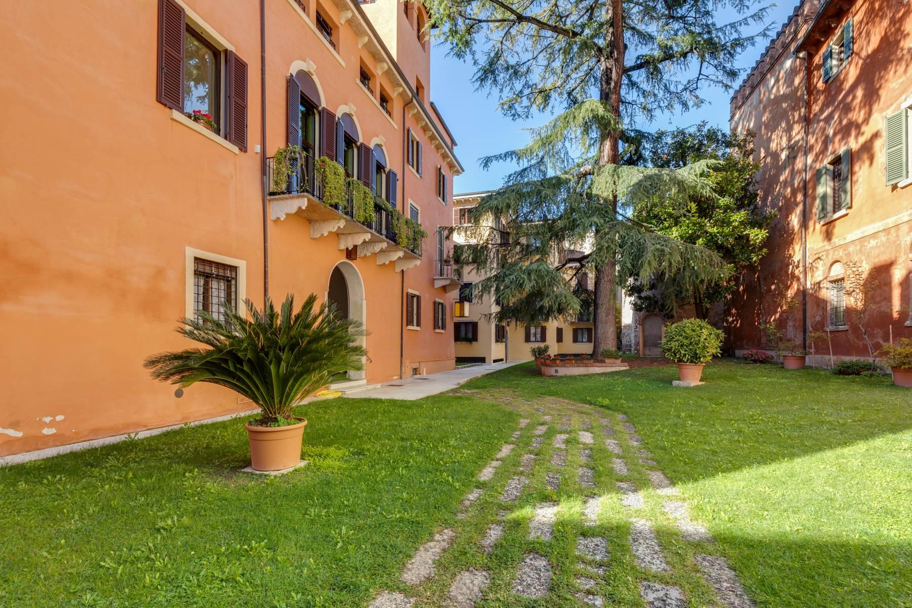 Penthouse in the heart of Verona - 2