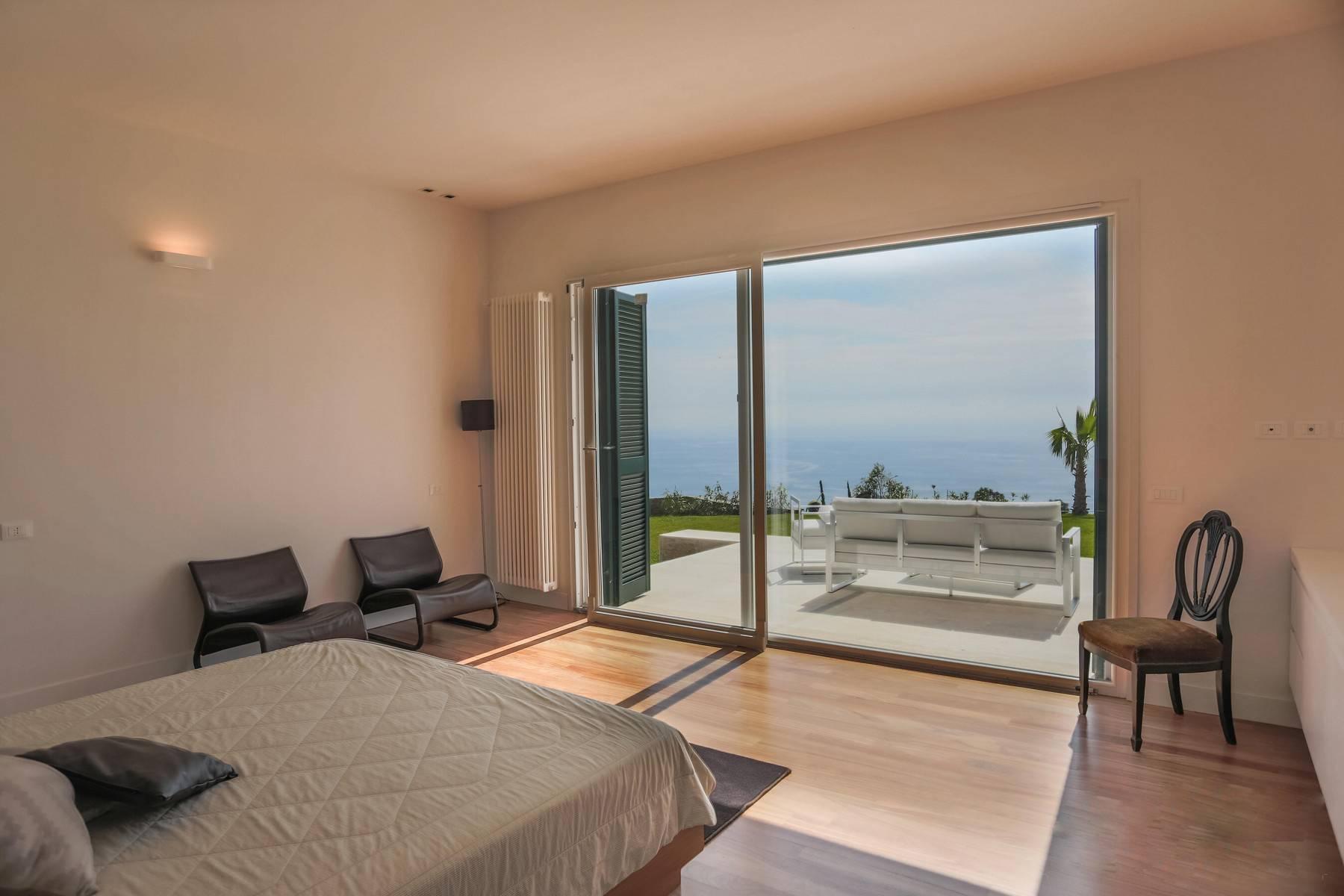 Gorgeous villa overlooking the sea - 10