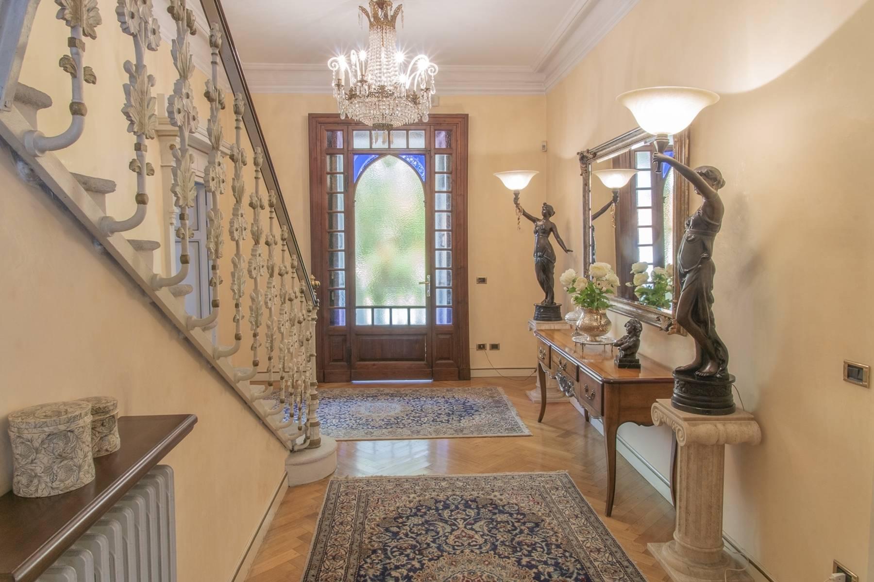 Majestic period villa with swimming pool and tower in the heart of Stresa - 13