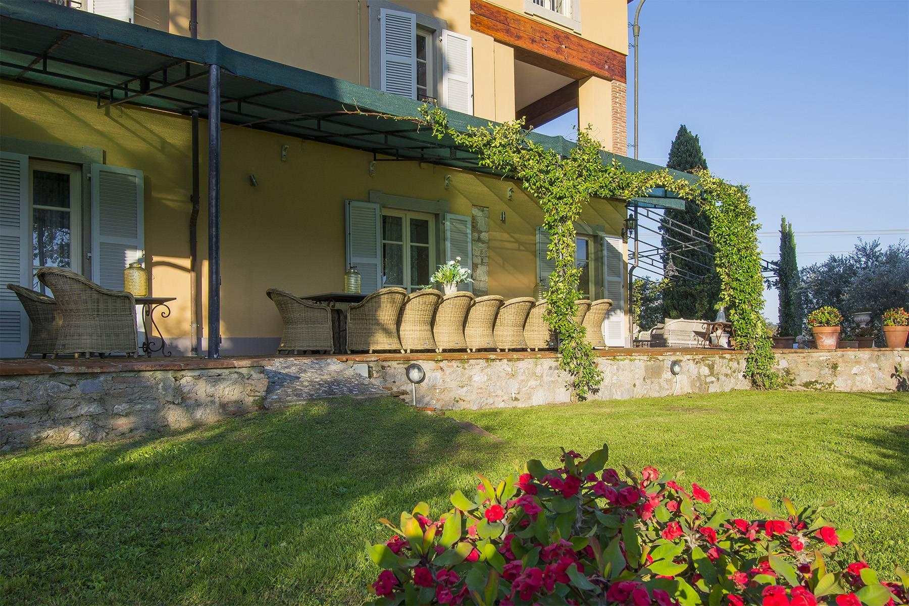 Romantische Villa auf den Hügeln Luccas - 3