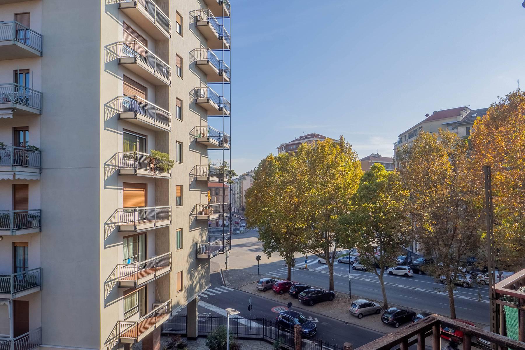 Bright apartment in Corso Francia - 13