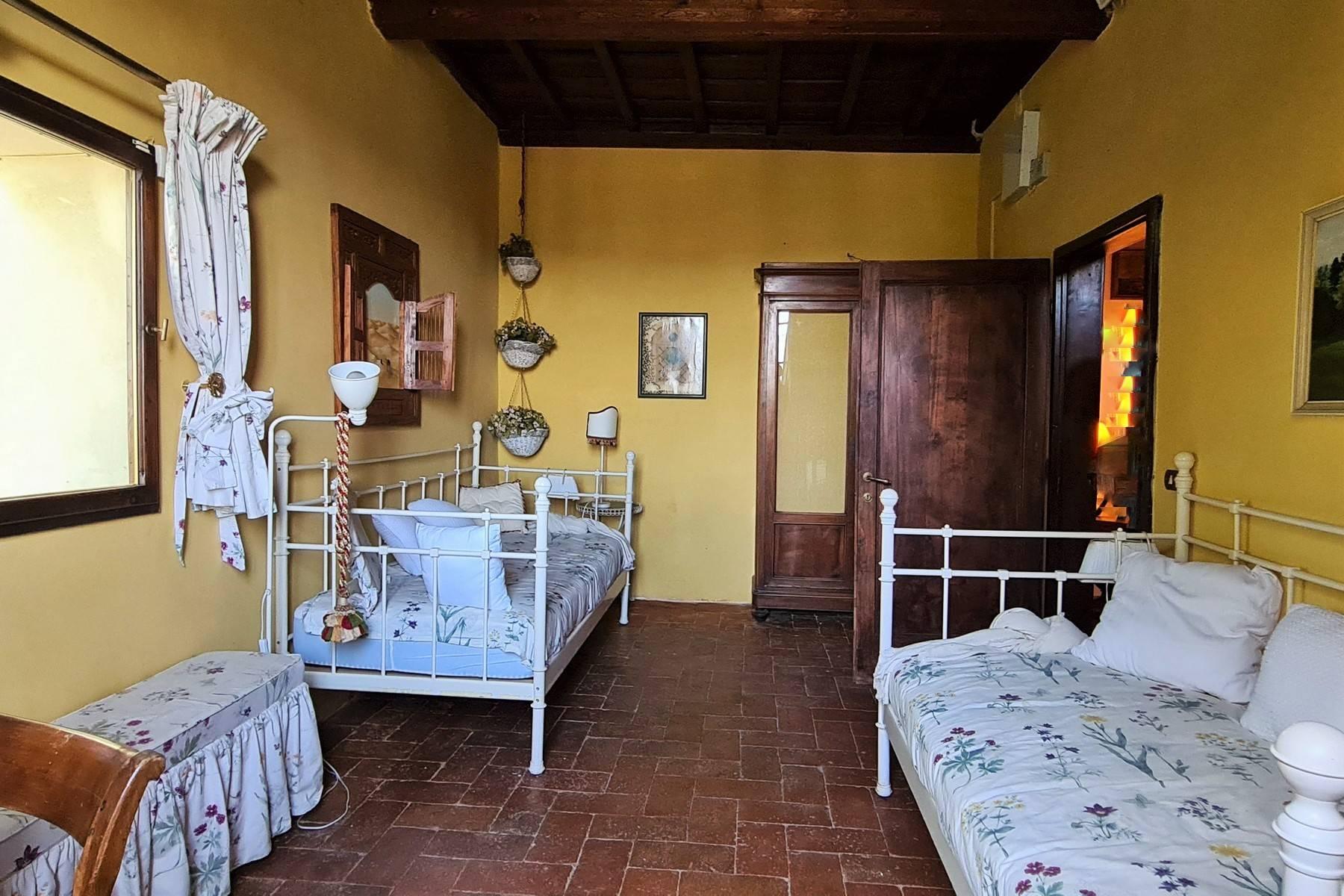 Enchanting historical villa in the heart of Chianti - 17