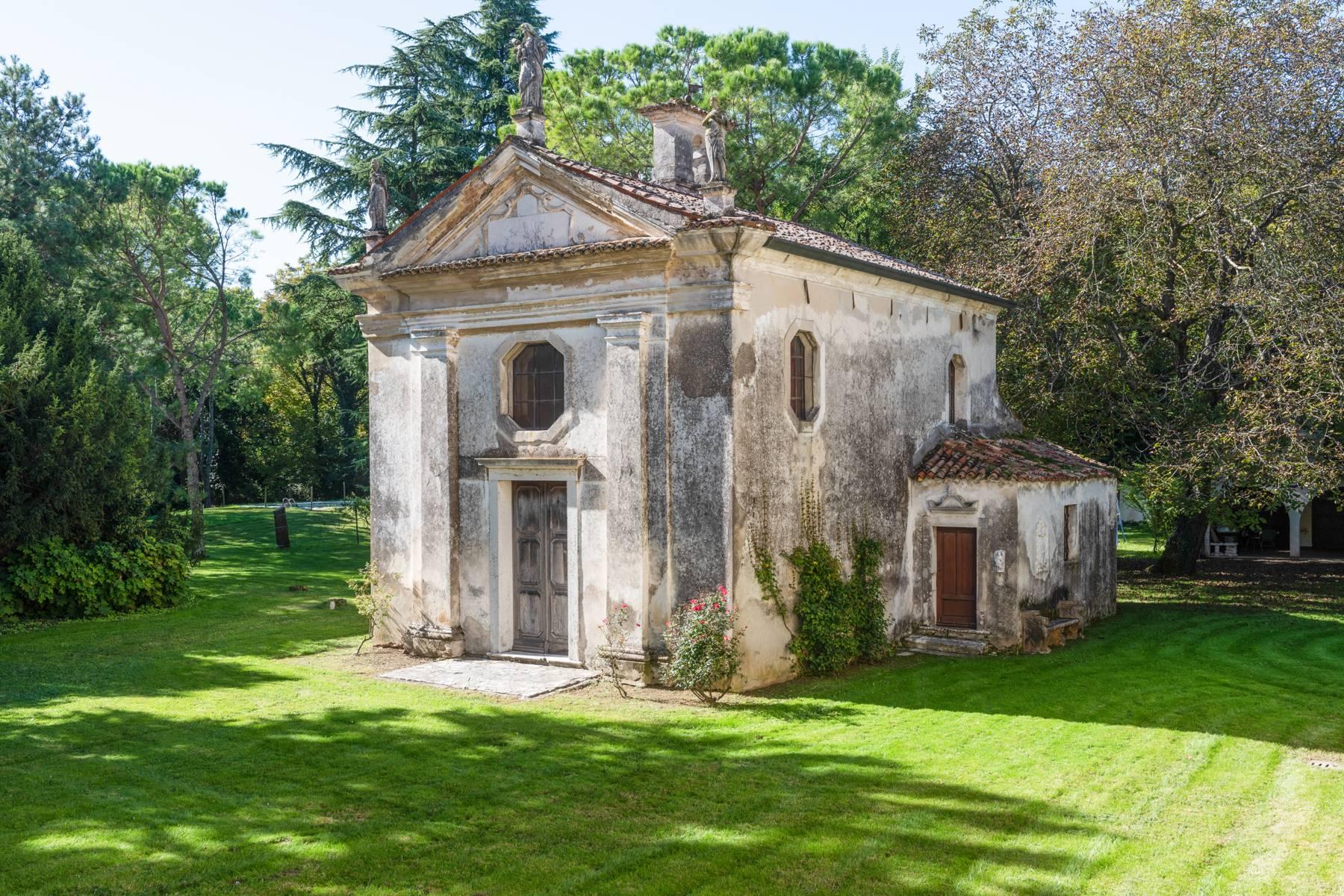 Wunderschöne Villa aus dem 1700 mit mehr als 45 Hektar Land - 12
